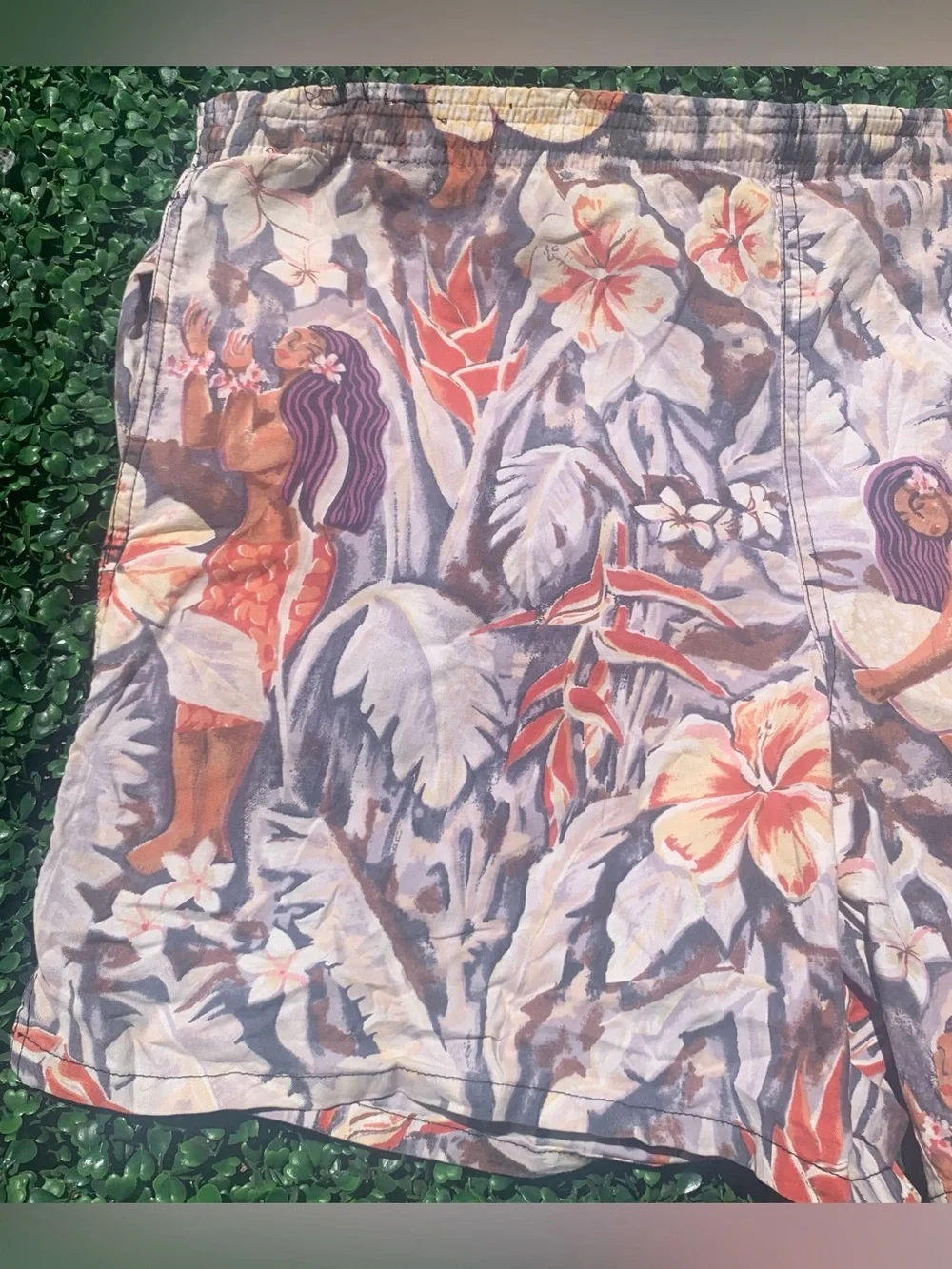 Vintage SPEEDO Hawaiian Polynesian woman tropical floral print swim trunks